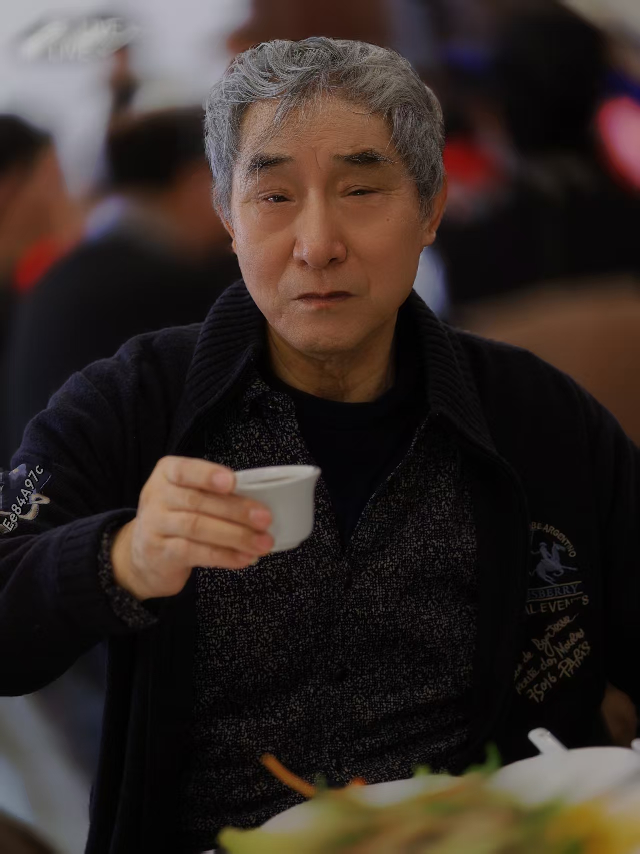 《静夜思》