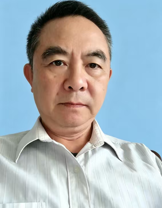 《深圳河远眺》